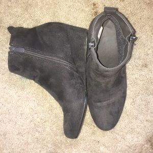 Suede Material Wedges 🌸🤩